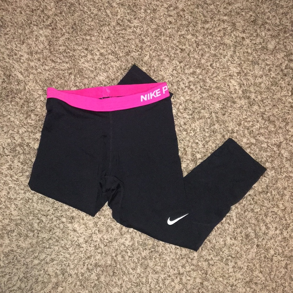 Nike cropped leggings